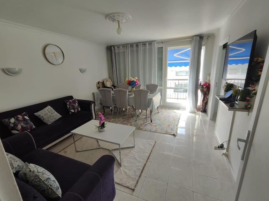 Appartement T4 Sevran Buitenkant foto
